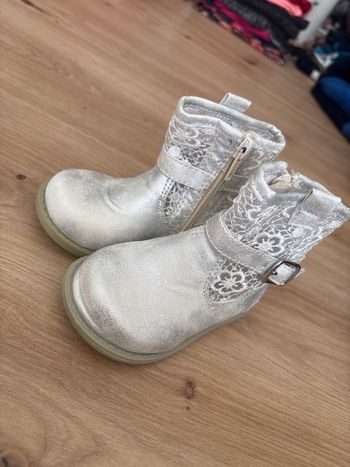 Chaussure bébé fille 