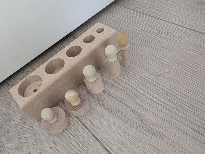 Jeu poids Montessori