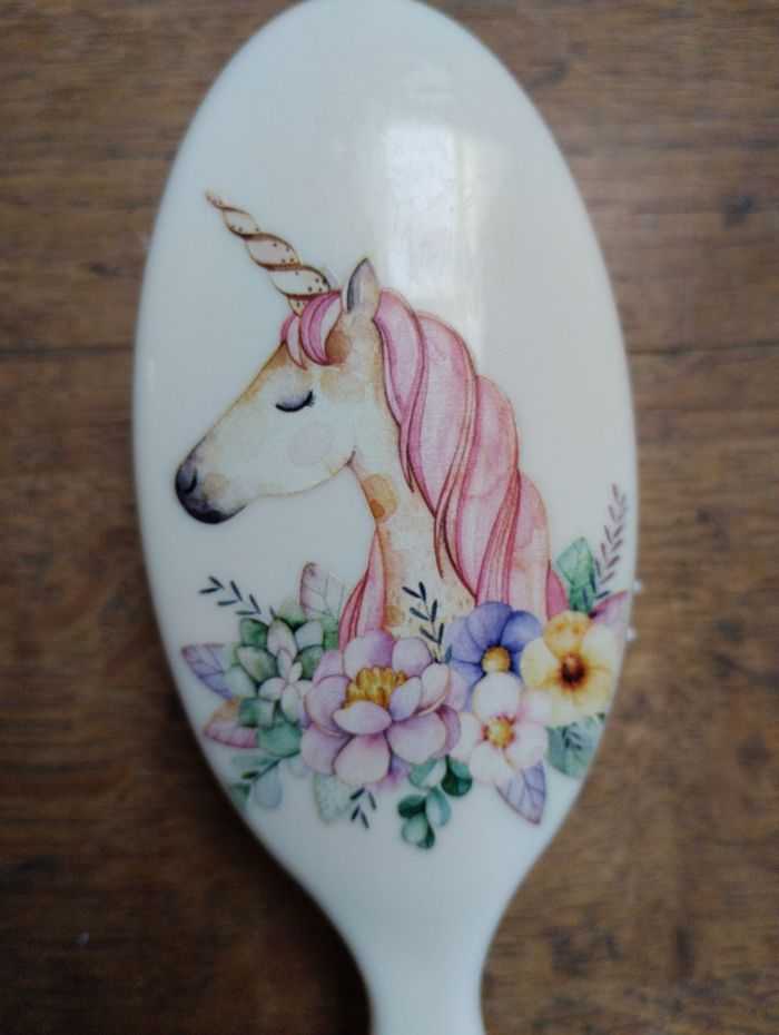 Brosse a cheveux Licorne 🩷 - photo numéro 2