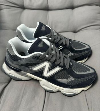 New Balance 9060 Noir et Gris 45