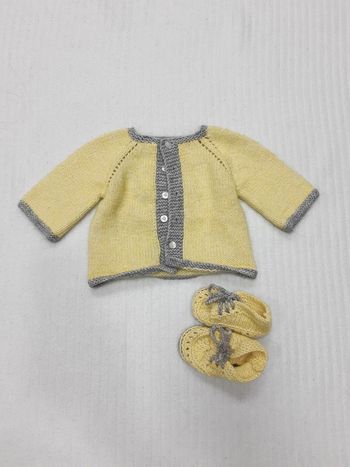 Ensemble tricot gilet et chausson