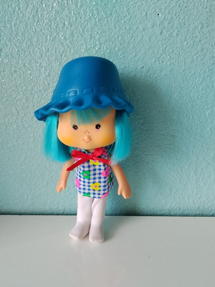 Poupée charlotte aux fraises - photo numéro 3