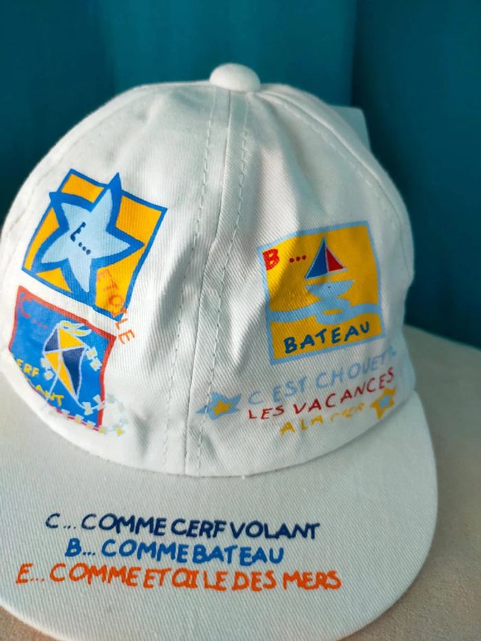 Casquette enfant blanche – C comme cerf-volant – 48 cm