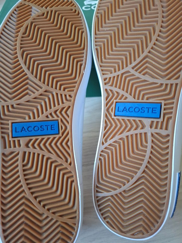 Baskets Lacoste t.42 Neuf jamais porte 100%Cuir valeur 145€ - photo numéro 6