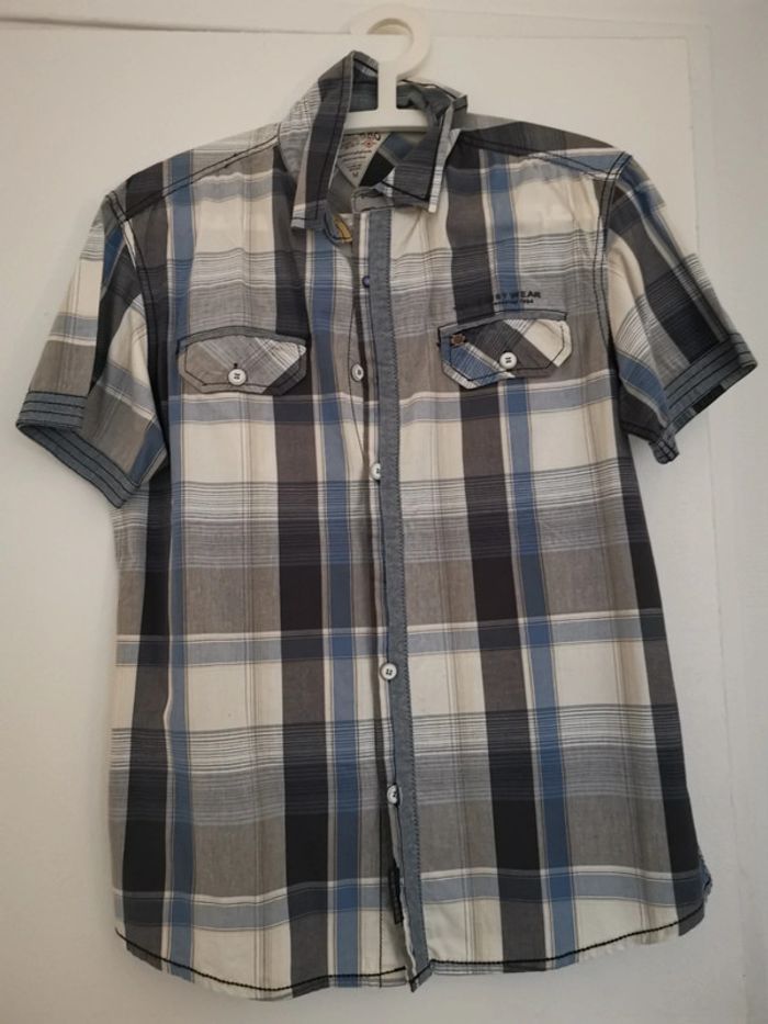 Chemise à carreaux