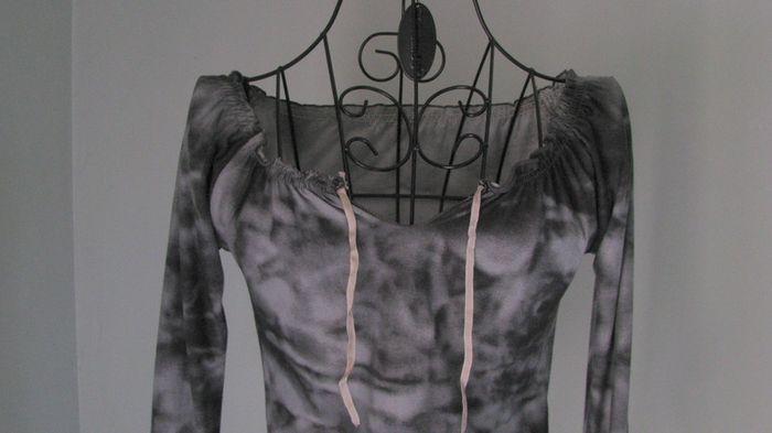 haut gris 2003 - photo numéro 3