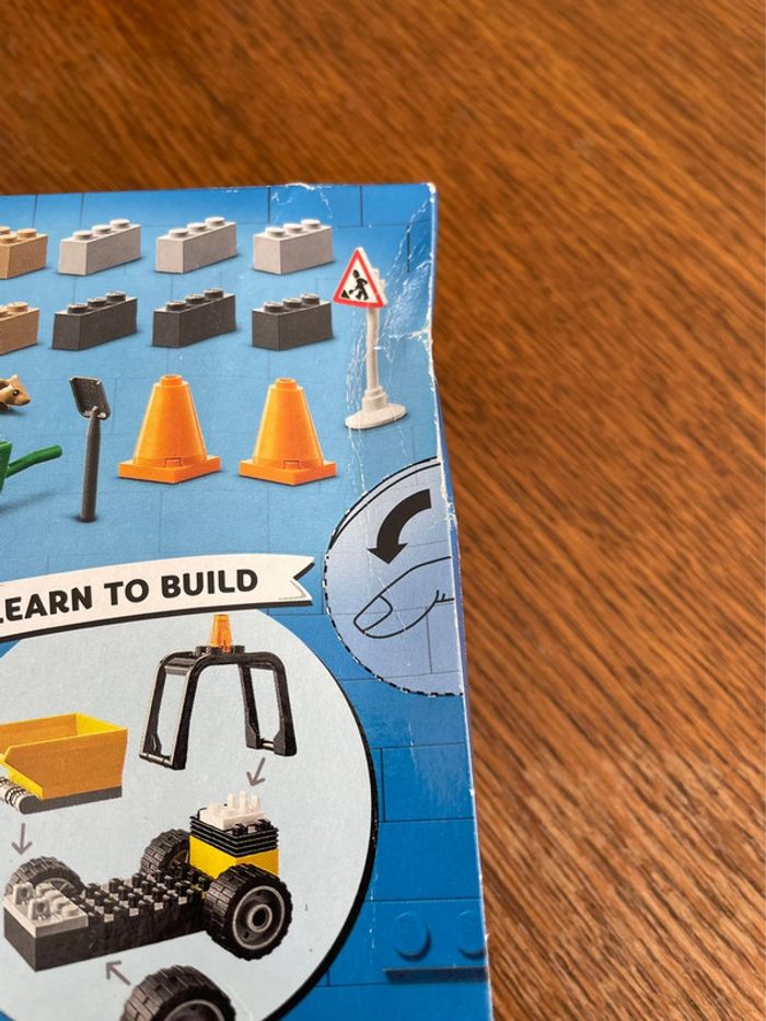 Lot de deux boîtes lego city 60275 et 60284 Neuves - photo numéro 14