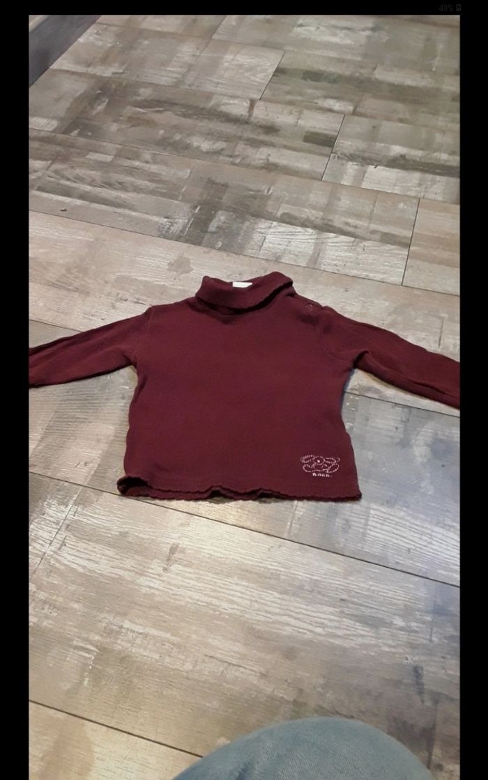 Tee shirt manche longue petit col roulé marron