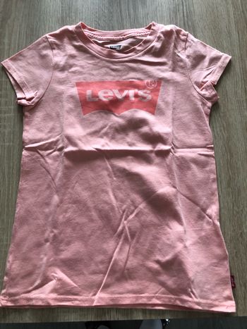 Tee shirt levis 6 and neuf