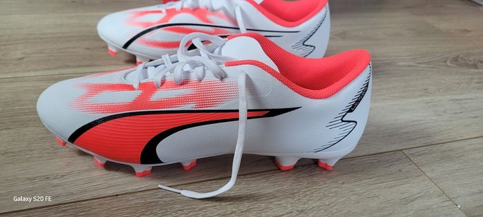 chaussure de foot  Puma  neuve   taille 44  Ultra Play FG/AG - photo numéro 2