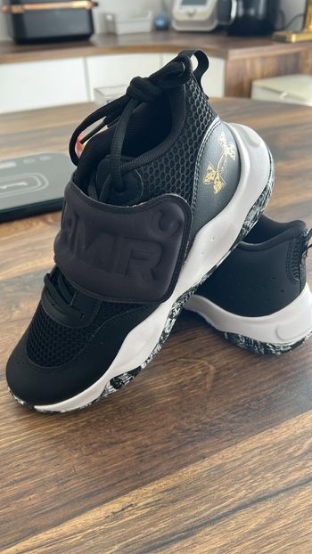 Basket under armour
