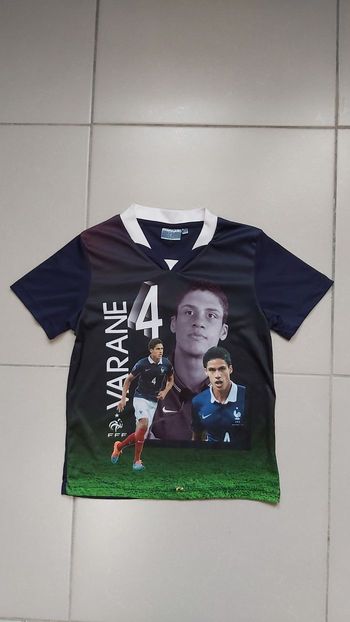 Tshirt foot Varane 8 ans