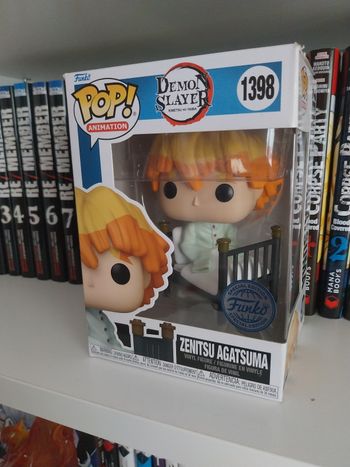 Funko Pop! Zenitsu Agatsuma pyjama lit #1398 Demon Slayer Kimetsu no Yaiba Funko Pop Animation Sticker Funko Exclusive