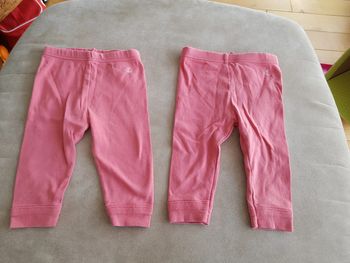 Deux legging petit bateau 6 mois tbe