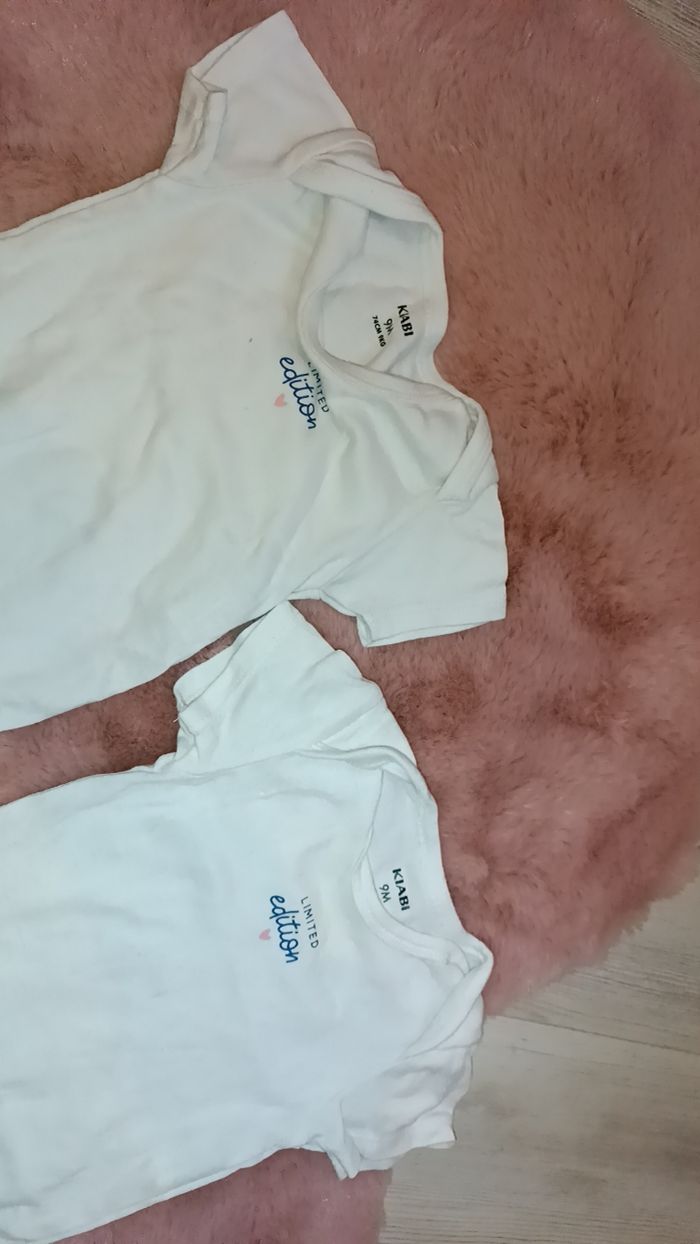 Lot 9 mois bodie et pyjama - photo numéro 7