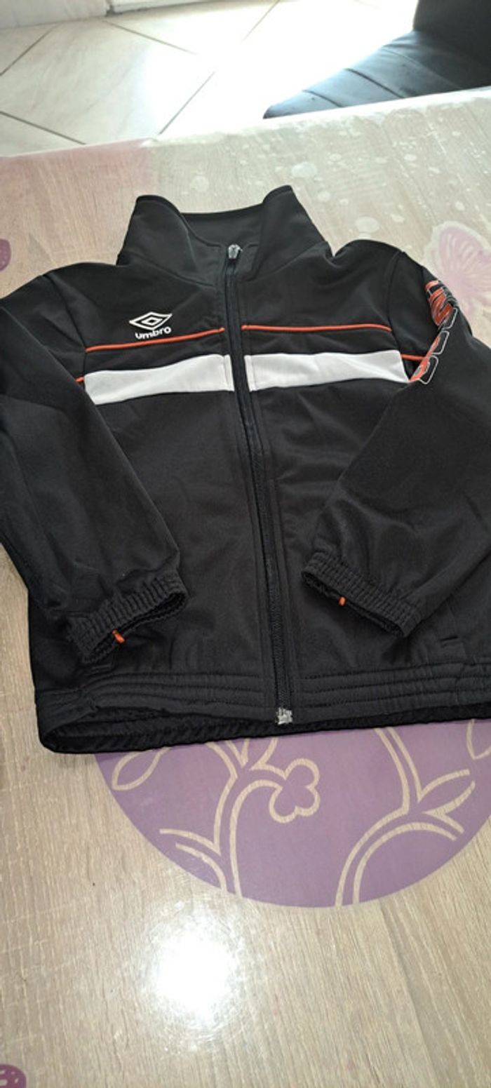 Lot de 2 blousons et 1 veste de survêtement - photo numéro 4