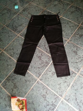 Pantalon effet satiné neuf