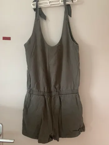 Combinaison short kaki