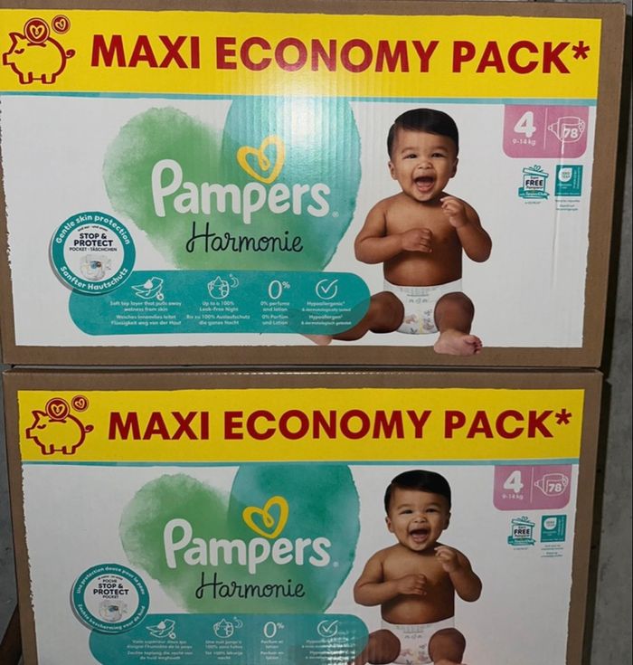 Lot de 04 cartons Pampers T4 Harmonie
