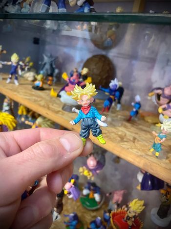 Figurine dragon ball Trunks