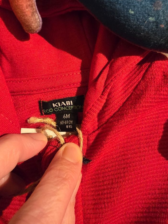 NEUF  (non porté)🏷👌👌💙😍🤩👌sublime sweat zippé mi saison  6 mois garçon 💙😍🤩👌 - photo numéro 4