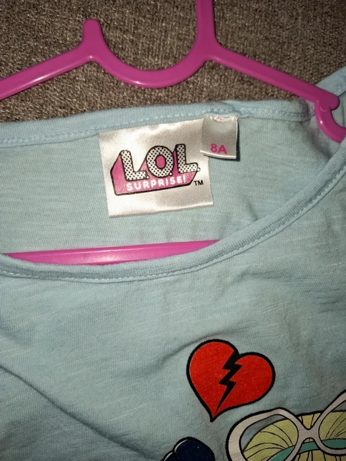 T-shirt court LOL Neuf 8 ans - photo numéro 5