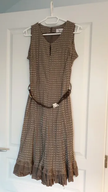 Robe Armand Thiery T42