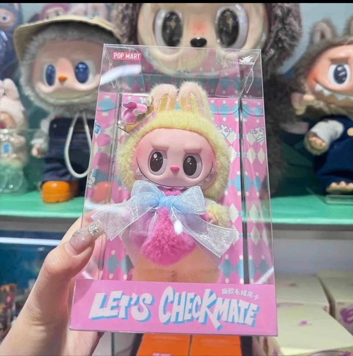 Popmart Labubu Let’s cherckmate