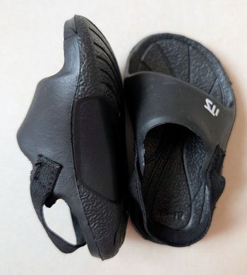 Claquettes unisexe - taille 18 🩴