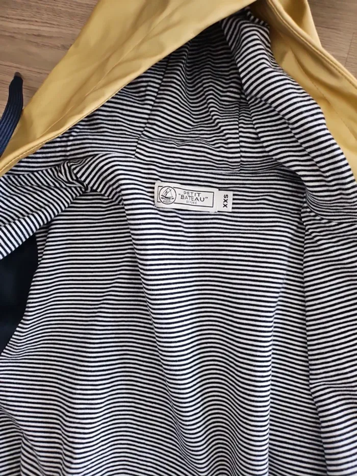 Imperméable dorée - photo numéro 4