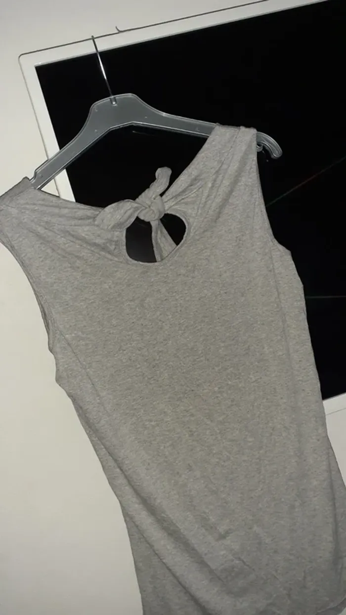 Débardeur gris - photo numéro 5