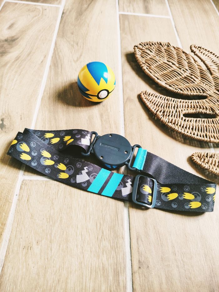 🔥Pokémon ceinture clip n go motifs Pikachu et poké ball jaune bleu Nintendo - photo numéro 2