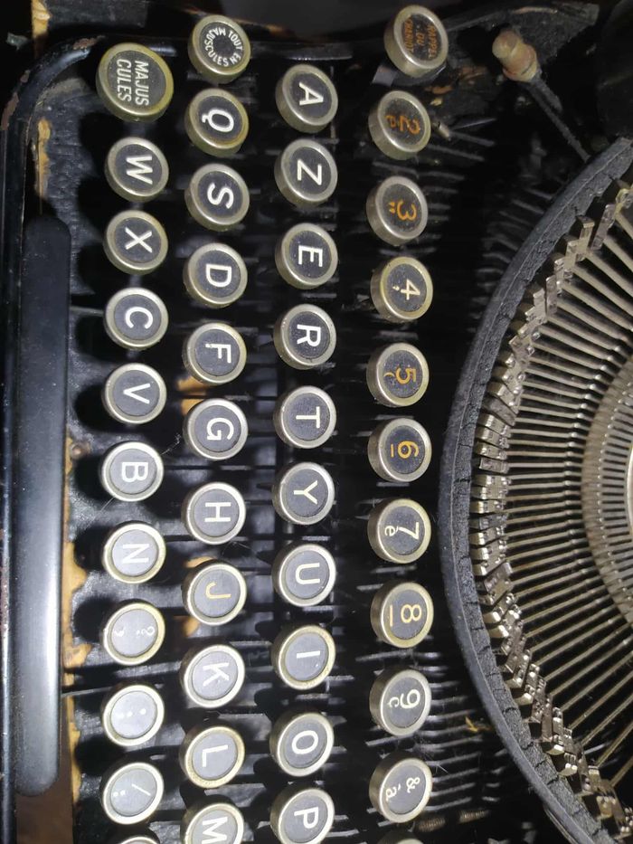 Une belle, rare, ancienne machine à écrire Mercedes Prima - photo numéro 6