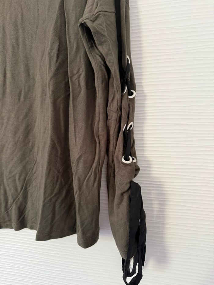 Pull fin t-shirt manches longues kaki uni basique avec noeuds sur les manches - photo numéro 4