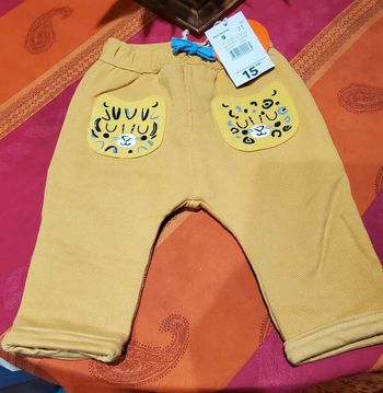 Jogging tout neuf DPAM Taille 9 mois