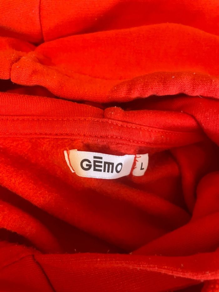 Sweat à capuche rouge – style casual & confortable, parfait état - photo numéro 3