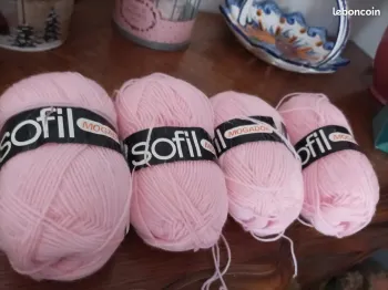 Lot 4 pelotes laine rose