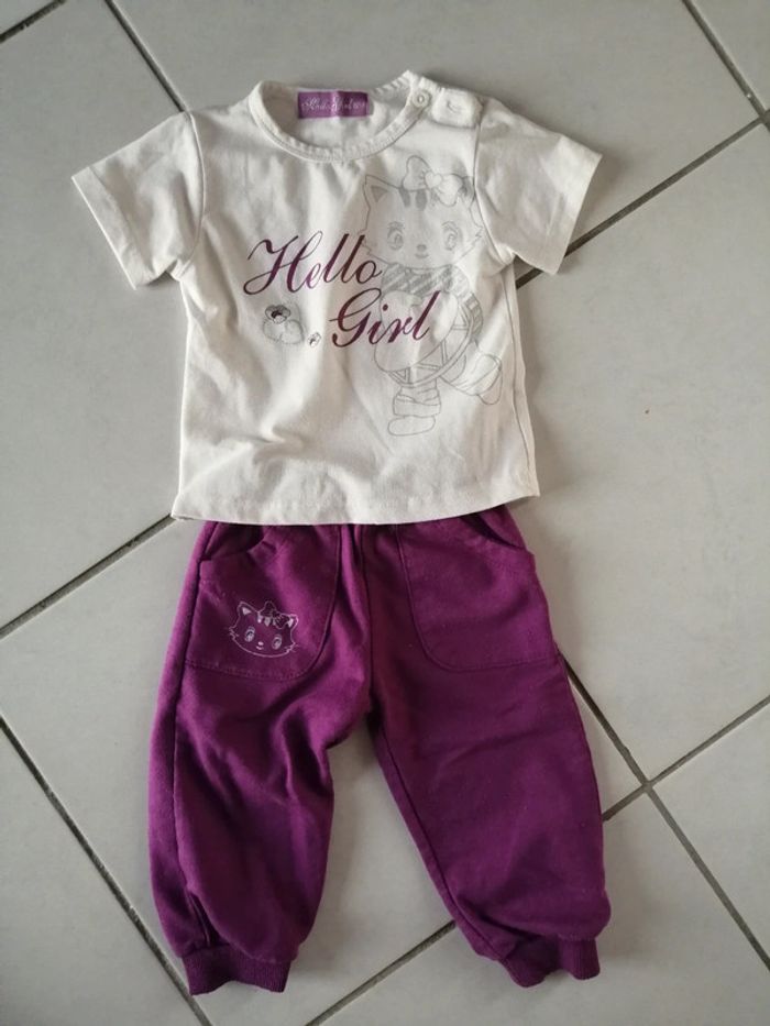 Ensemble pantalon et tee-shirt blanc et violet 1 an