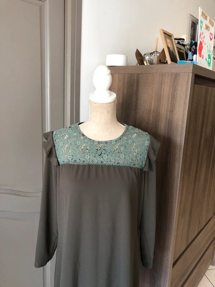 Robe été taille 40 vert et dentelles impeccable - photo numéro 2