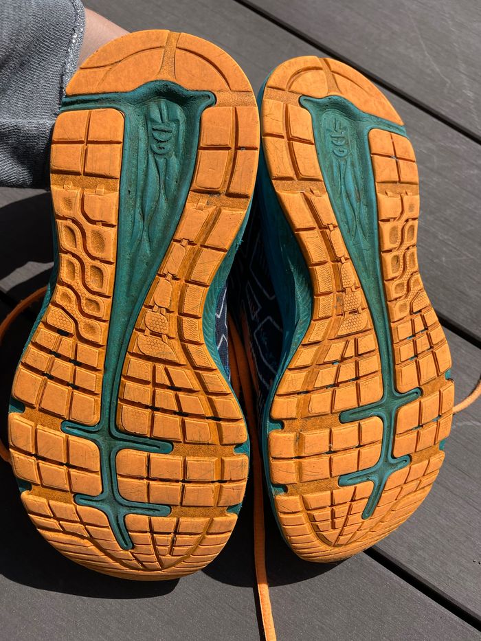 Asics taille 37 - photo numéro 6