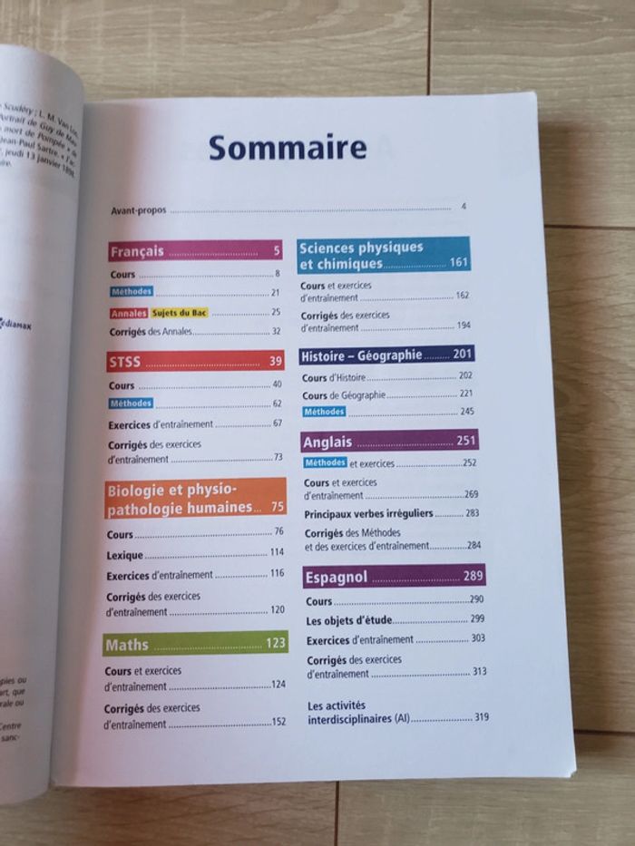 Livre 📕 Objectif bac 1° ST2S hachette education 5€ - photo numéro 8