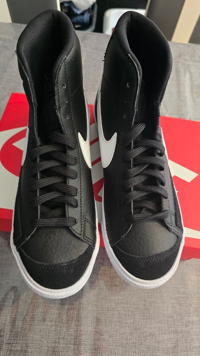 Neuves (non portées) 😍🤩👍 sublime baskets nike pointure 37.5 mixtes🤩⚘️👍 - photo numéro 2
