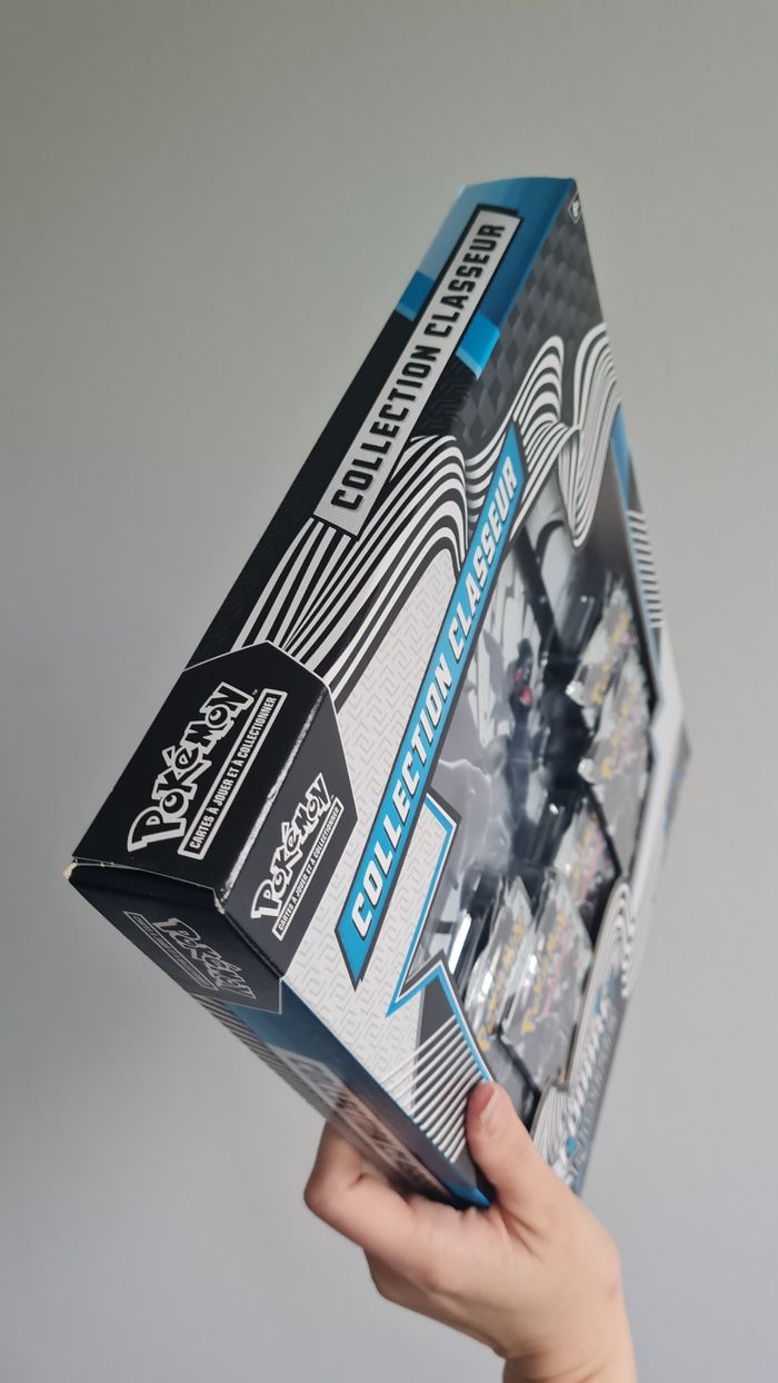 Coffret classeur foudre noire pokemon - photo numéro 4
