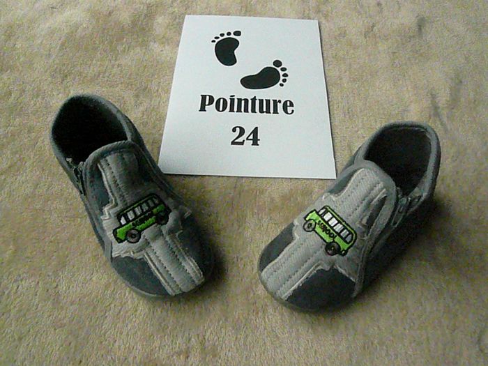 Chaussons gris - Pointure 24