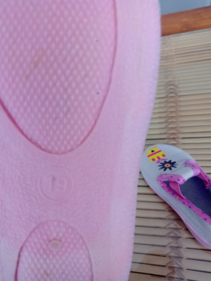 Chaussons 19 - photo numéro 3