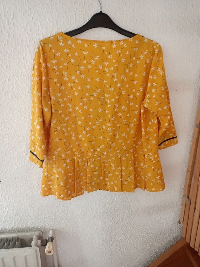 Blouse manches 3/4 moutarde fleurie - photo numéro 2