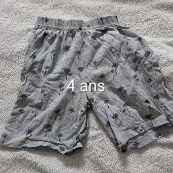 Short 4 ans tissaia 