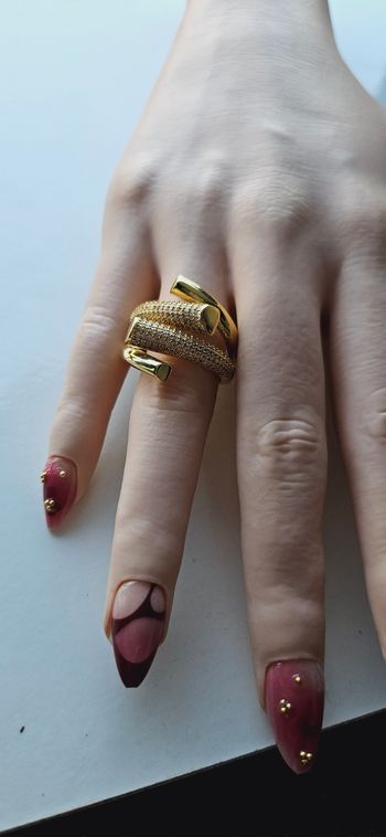 Magnifique Bague doré neuf