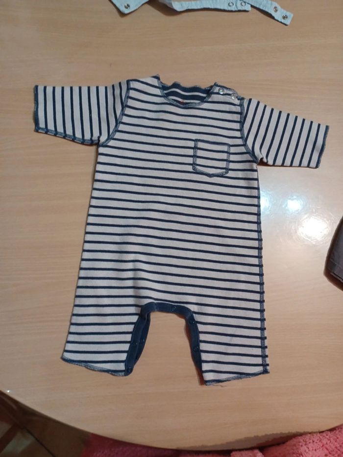 Lot salopette combinaison pantalons 12 mois - photo numéro 5