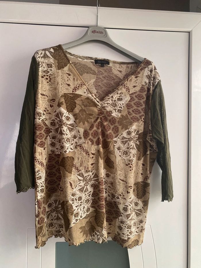 Haut léger en tulle